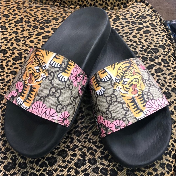 gucci beach shoes